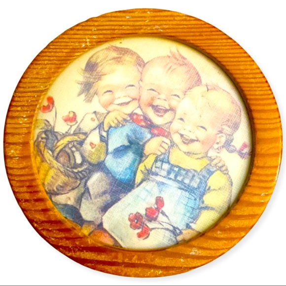 Vintage Hummel Nursery Music Box Pull String Wall Mount Music Box